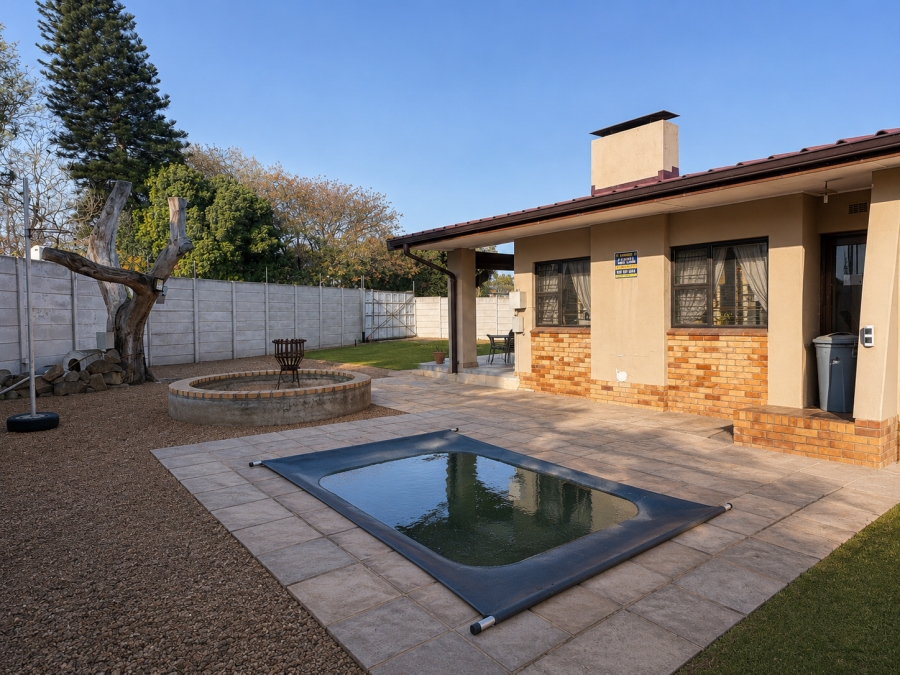 4 Bedroom Property for Sale in Protea Heights Western Cape